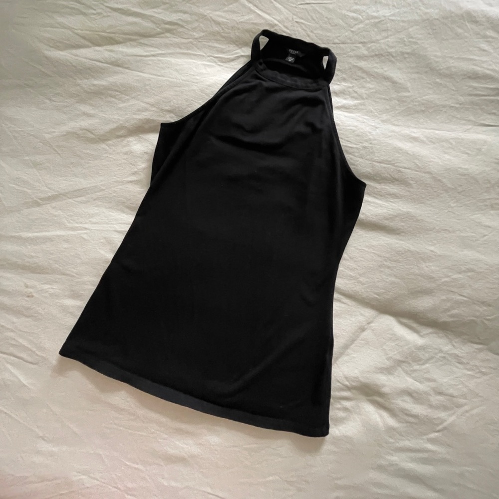 Guess colar neck tank